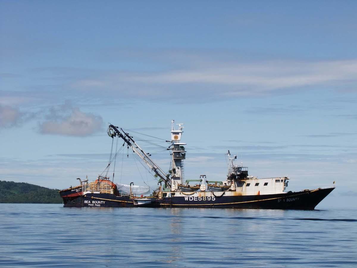 EM3 Purse seine vessel Sea Bounty in Pohnpei Federated States of Micronesia 2019 Lauriane Escalle SPC
