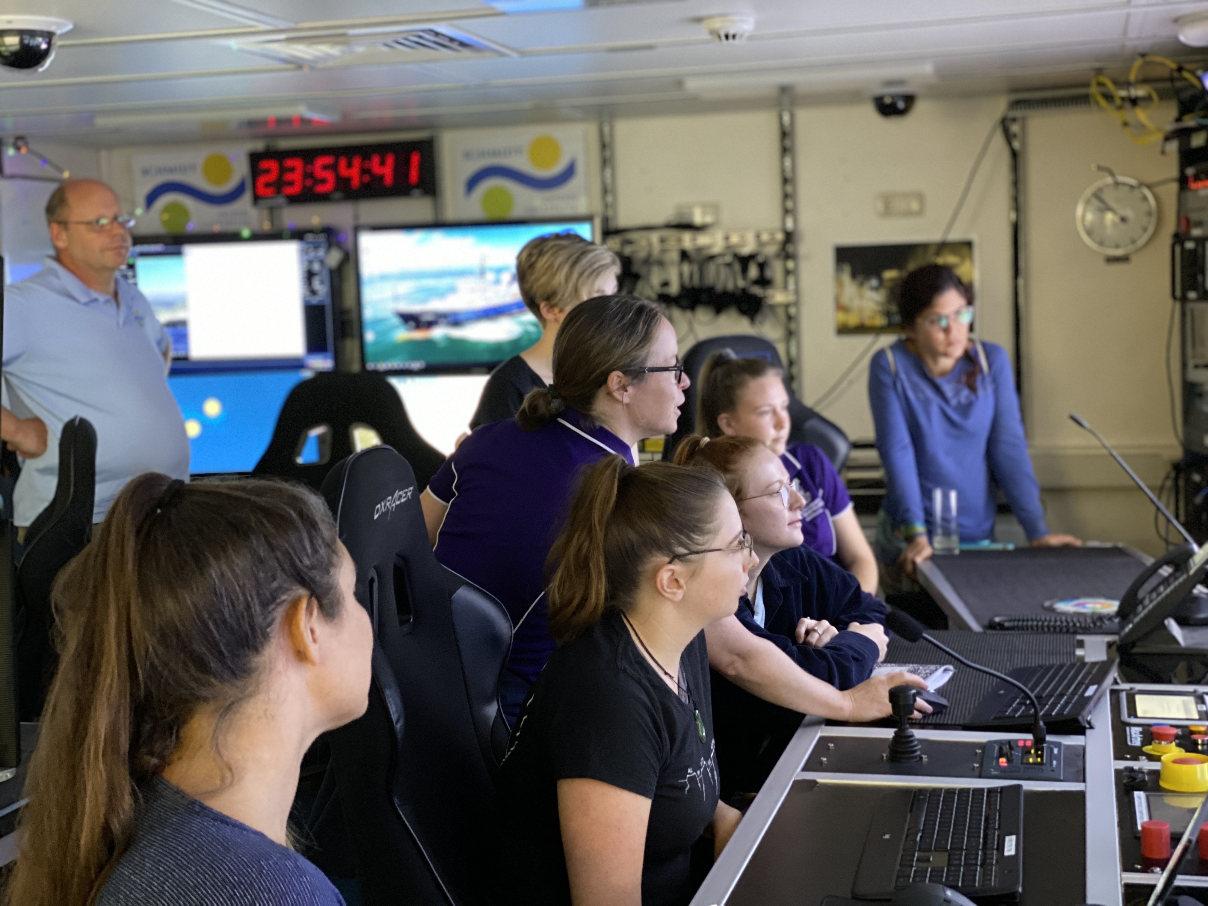 Science party seafloor mapping from control room aboard Falkor 2